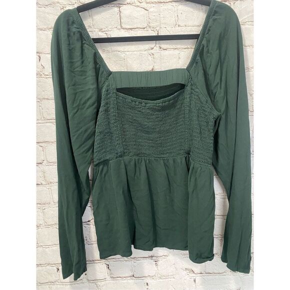 Old navy top - Picture 3 of 7